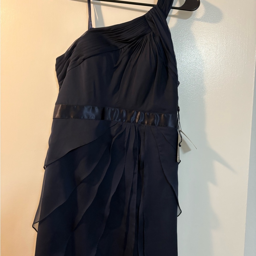 Elegant Navy Blue One-Shoulder Dress